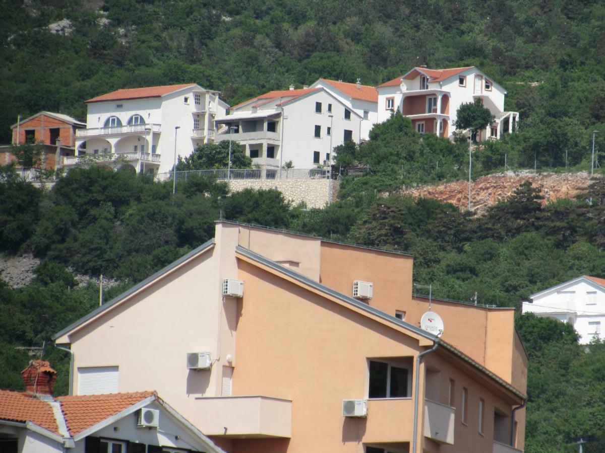 Apartmani Podobnik 클레노비차 외부 사진